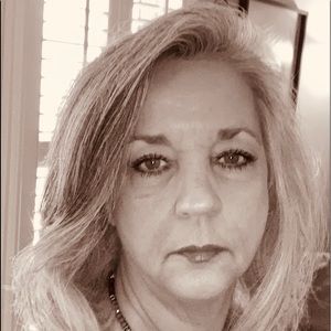 Meet your Posher, Donette